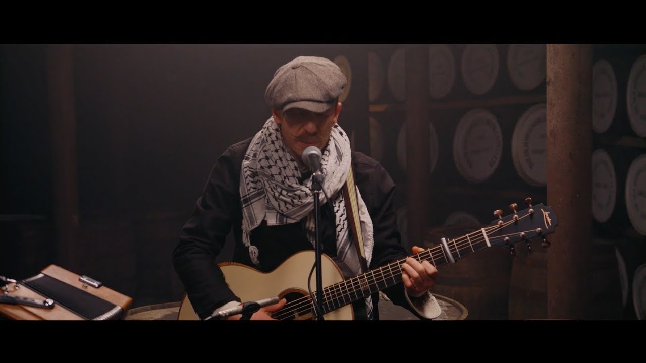 Foy Vance, Beoga & Jon Plunkett –  A Year In Weem (Bushmills Distillery Session)